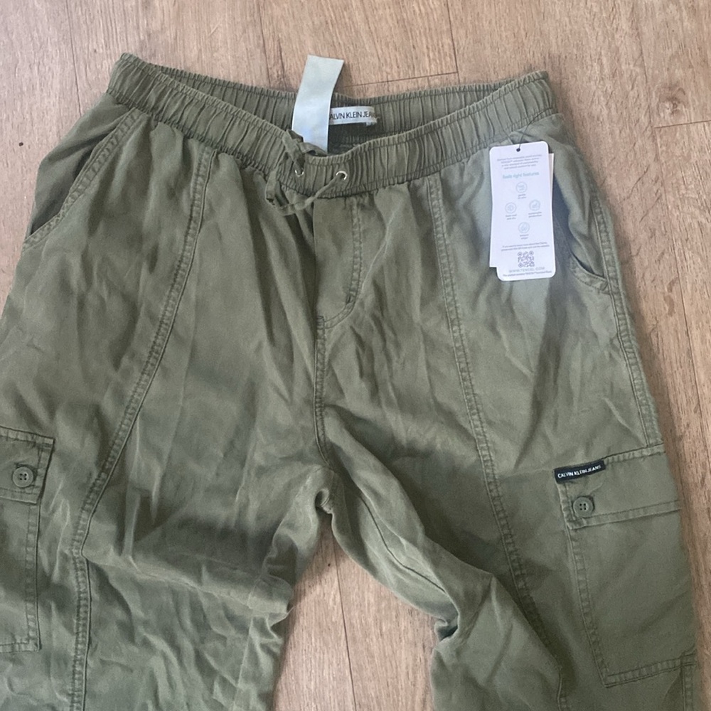 NEW Calvin Klein Green army cargos joggers